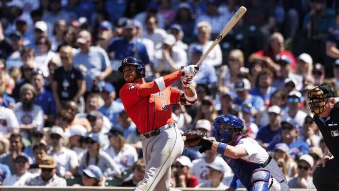 Jeremy Peña detiene racha de 24 turnos sin hit: "Trabajo duro para que las cosas sucedan"