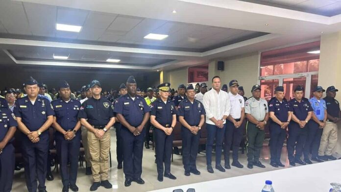 Policía Nacional refuerza estrategias de prevención tras visita de su director general a SPM Policía Nacional refuerza estrategias de prevención tras visita de su director general a SPM
